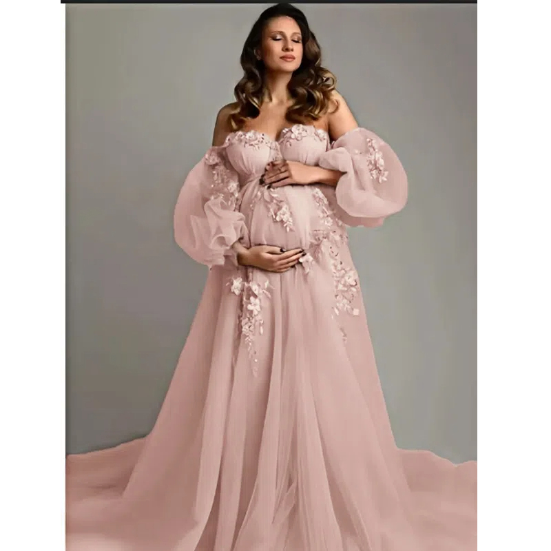 Hand-Finished Maternity Gown - - Embroidery Jersey 评论和价格